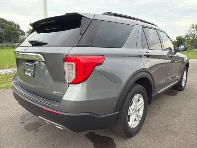 Certified 2023 Ford Explorer XLT w/ Equipment Group 202A AWD/4WD image 7
