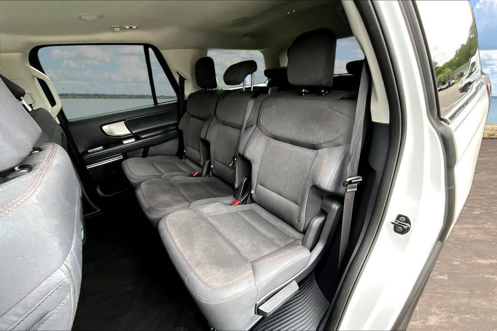 Certified 2025 Ford Expedition Active RWD image 24
