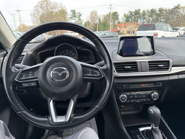 Used 2018 MAZDA MAZDA3 Touring image 25