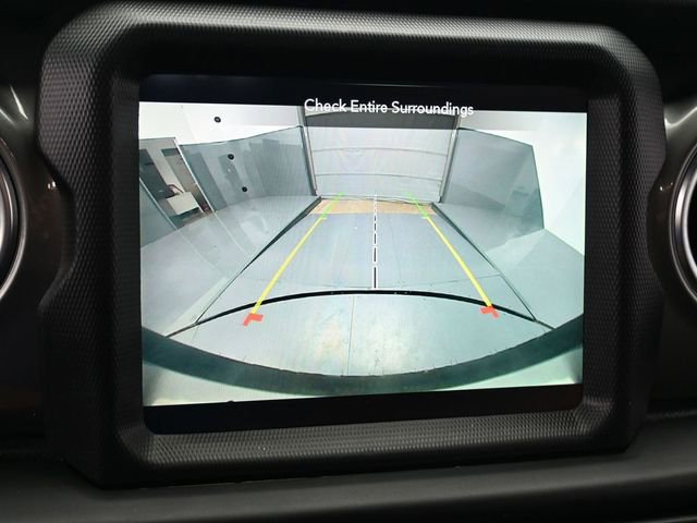 Used 2022 Jeep Wrangler Unlimited Sahara image 19