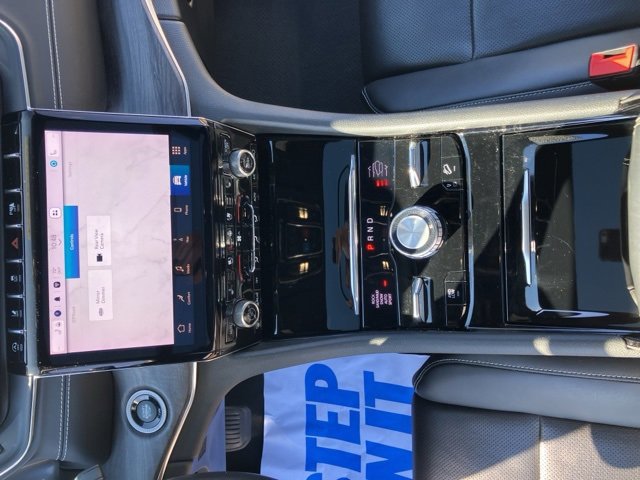 Used 2022 Jeep Grand Cherokee Overland w/ Luxury Tech Group IV image 20