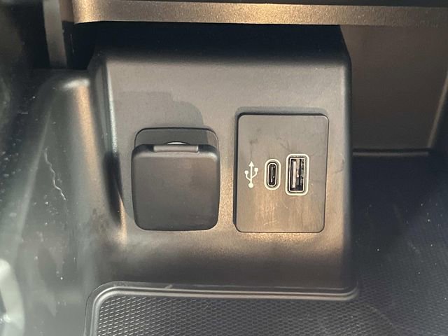 Certified 2025 Ford Explorer Active w/ Active Comfort Package image 27