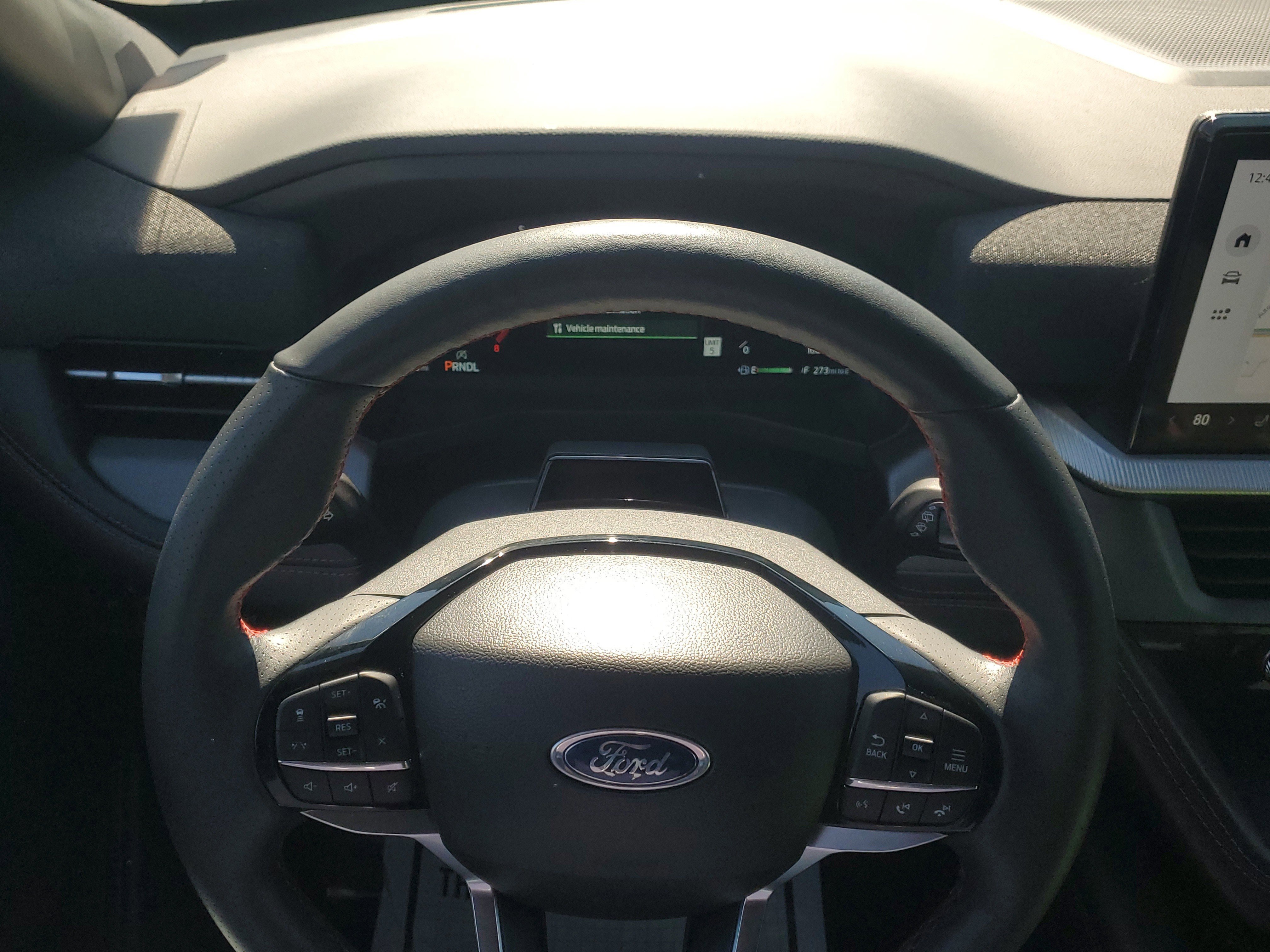 Certified 2025 Ford Explorer ST-Line image 24