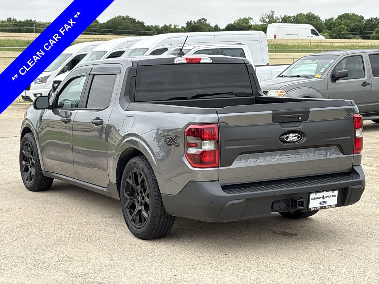 Certified 2025 Ford Maverick XLT w/ Black Appearance Package AWD/4WD image 7