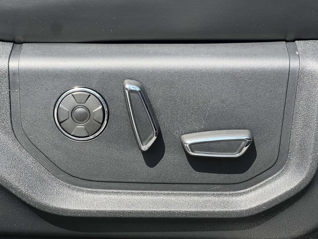 Certified 2019 Ford F350 Platinum w/ Platinum Ultimate Package AWD/4WD image 26