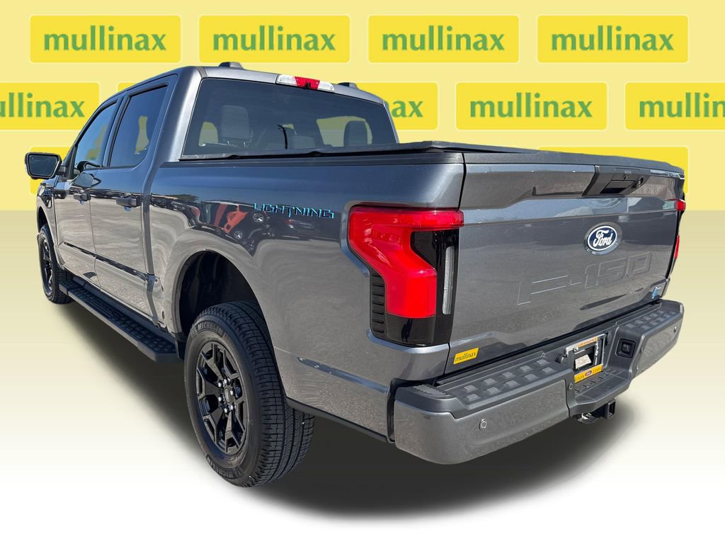 Certified 2025 Ford F150 Lightning XLT AWD/4WD image 9