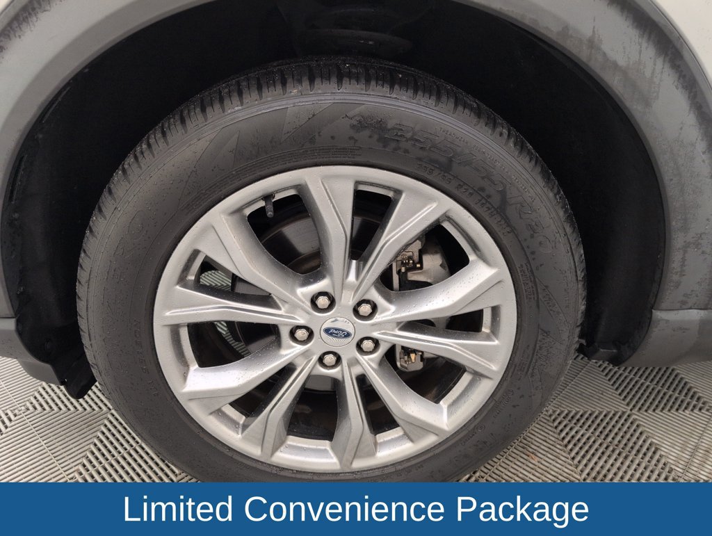 Certified 2022 Ford Explorer Limited w/ Equipment Group 301A RWD image 19