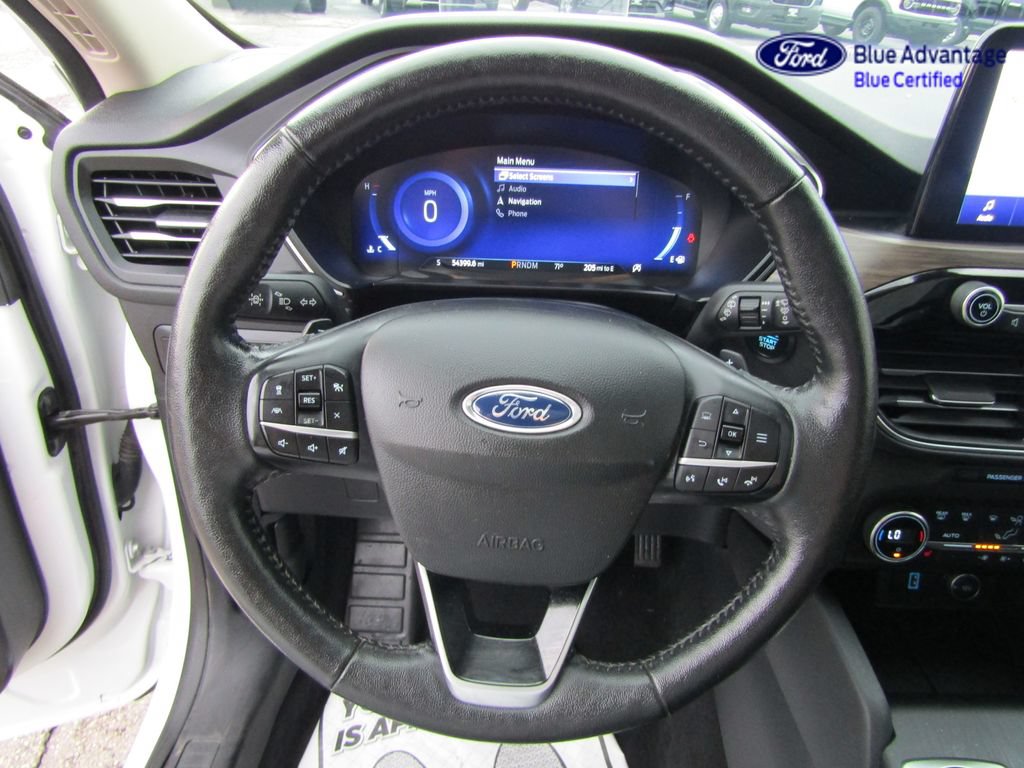 Certified 2020 Ford Escape Titanium AWD/4WD image 17