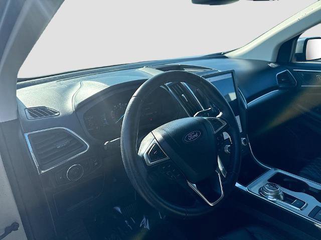 Certified 2024 Ford Edge Titanium image 9