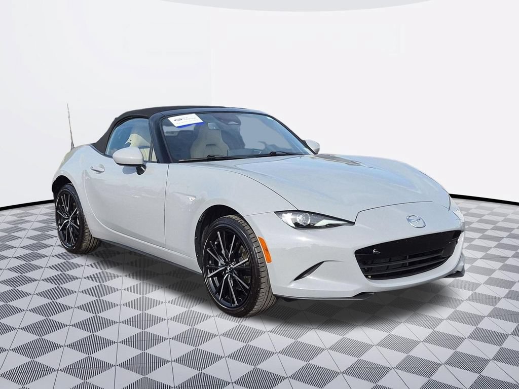 Used 2024 MAZDA MX-5 Miata Grand Touring w/ Weather Package RWD image 7