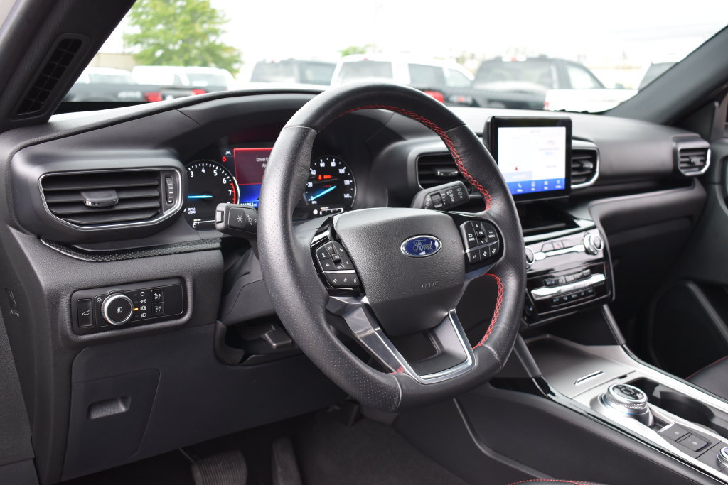 Certified 2023 Ford Explorer ST-Line AWD/4WD image 23
