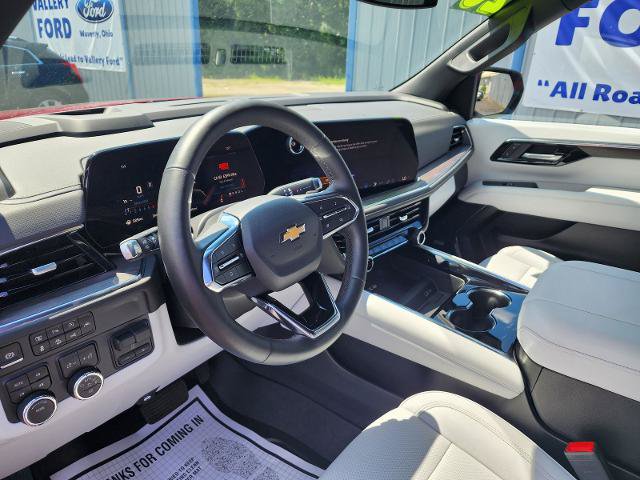 Used 2026 Chevrolet Suburban Premier w/ Sun And Tow Package AWD/4WD image 11