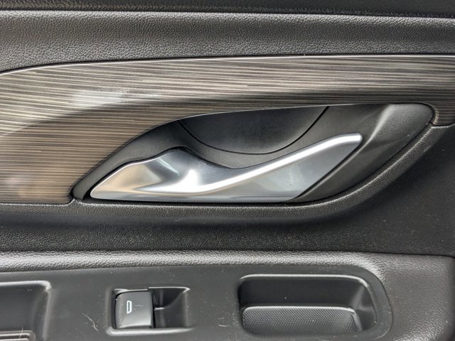 Used 2022 GMC Terrain SLE w/ Driver Convenience Package image 30