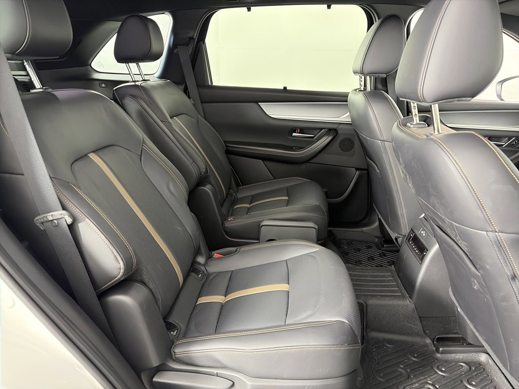 Used 2025 MAZDA CX-90 Plug-In Hybrid w/ Premium Plus image 29