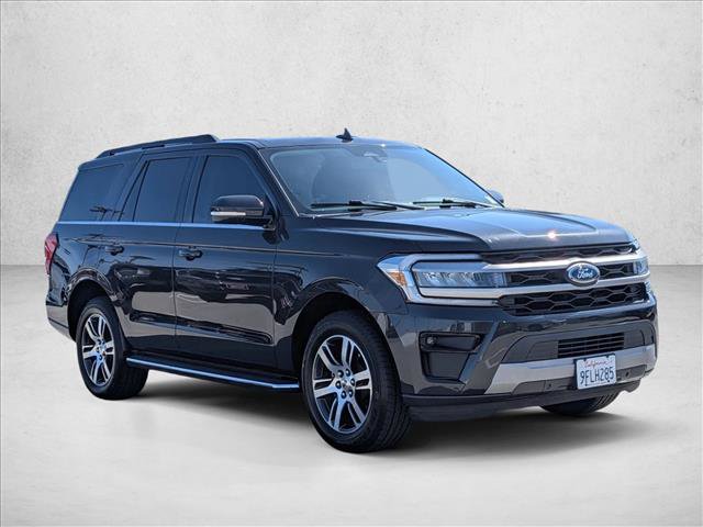 Certified 2023 Ford Expedition XLT RWD image 3