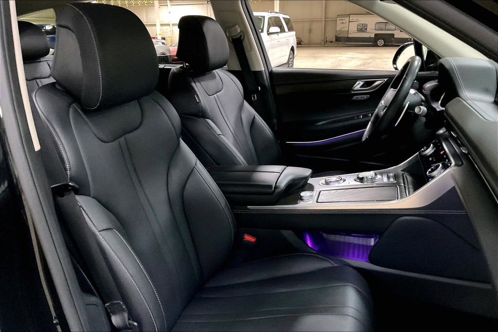 Used 2024 Genesis GV80 2.5T image 7