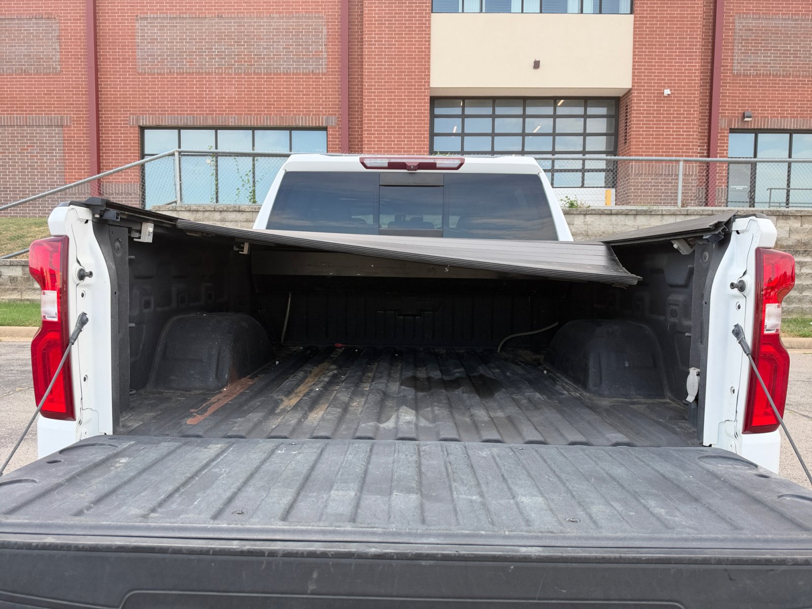 Used 2022 Chevrolet Silverado 1500 LTZ AWD/4WD image 17