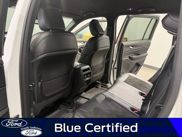Used 2024 Jeep Grand Cherokee Altitude AWD/4WD image 23