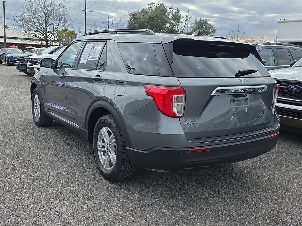 Certified 2024 Ford Explorer XLT image 7