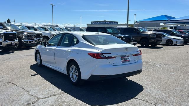Used 2025 Toyota Camry LE FWD image 5