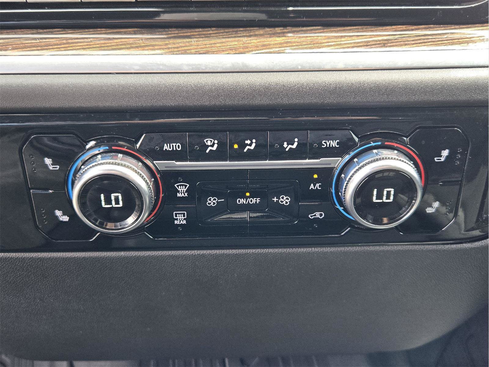 Used 2022 GMC Sierra 1500 Elevation AWD/4WD image 17