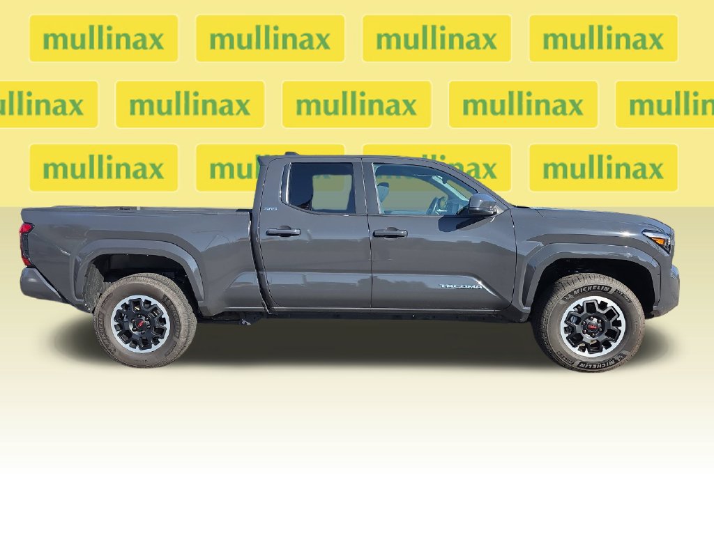 Used 2026 Toyota Tacoma SR5 AWD/4WD image 2