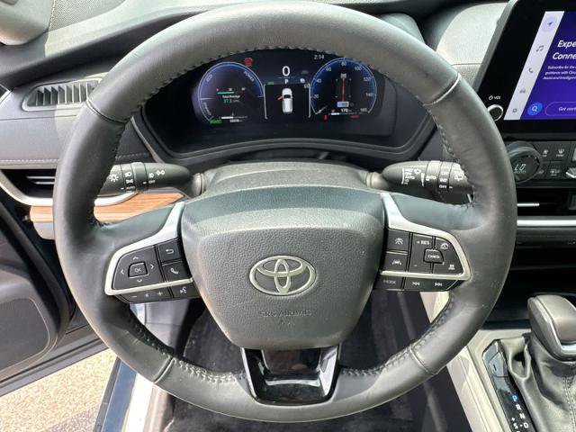 Used 2024 Toyota Grand Highlander AWD Hybrid image 22
