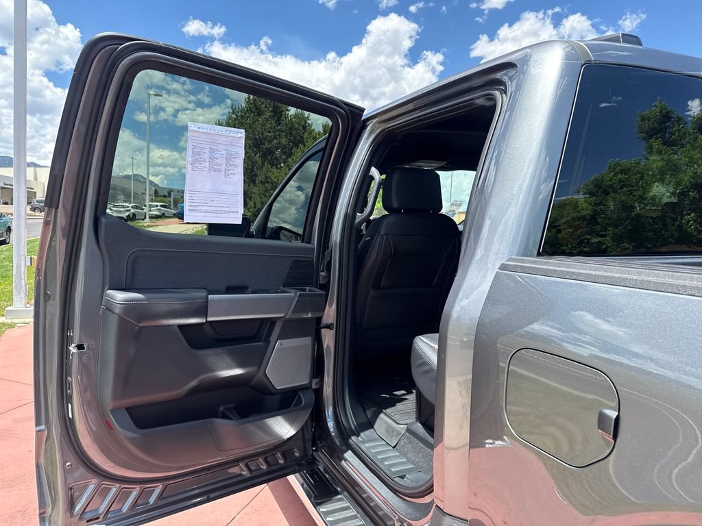 Certified 2025 Ford F150 Lariat w/ Equipment Group 501A Mid AWD/4WD image 18