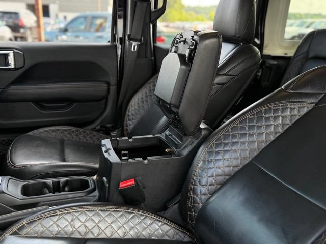 Used 2021 Jeep Wrangler Unlimited Sahara AWD/4WD image 25