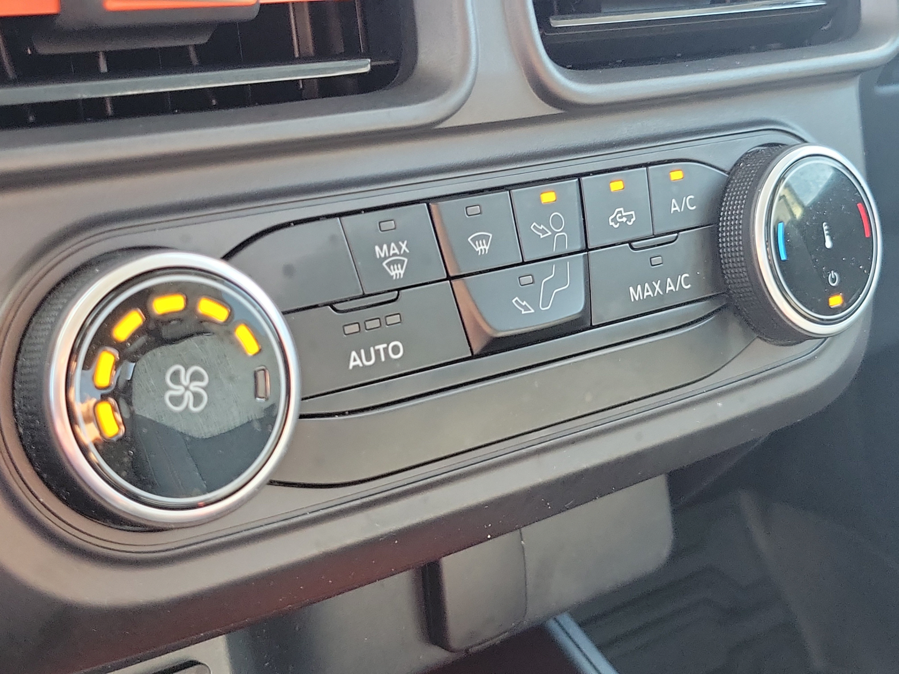 Certified 2023 Ford Maverick XLT w/ Equipment Group 300A Standard AWD/4WD image 25