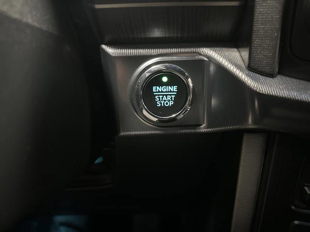 Certified 2022 Ford F150 Platinum w/ Equipment Group 701A High image 33