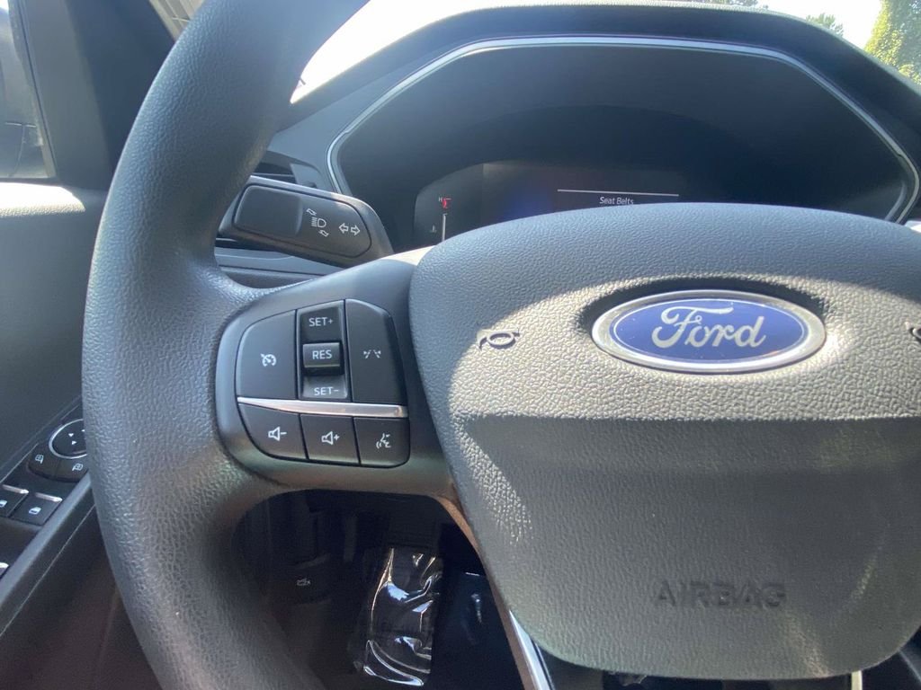 Certified 2025 Ford Escape Active FWD image 27