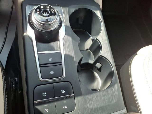 Certified 2020 Ford Escape Titanium AWD/4WD image 20
