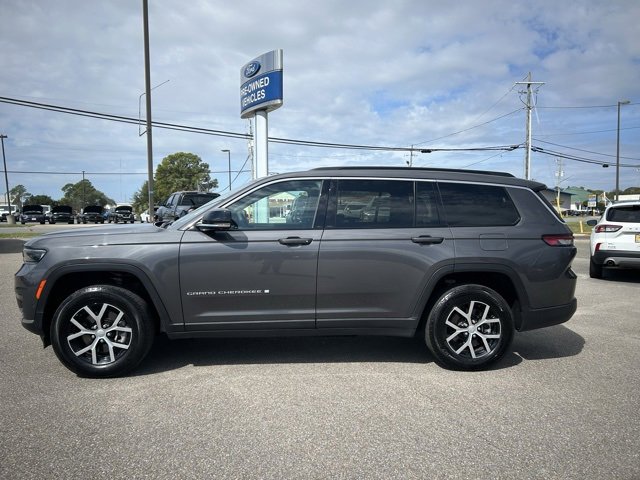 Used 2024 Jeep Grand Cherokee L Limited w/ Luxury Tech Group II image 5
