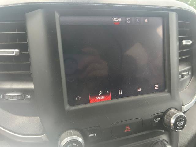 Used 2022 RAM 1500 Big Horn AWD/4WD image 14