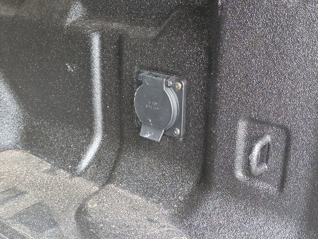 Used 2025 GMC Canyon Denali AWD/4WD image 6