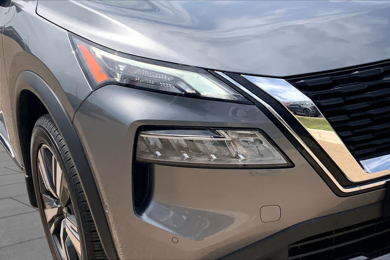 Used 2023 Nissan Rogue SL w/ SL Premium Package FWD image 28