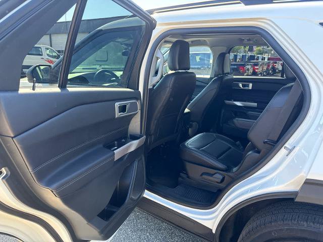 Certified 2023 Ford Explorer XLT w/ Equipment Group 202A AWD/4WD image 7