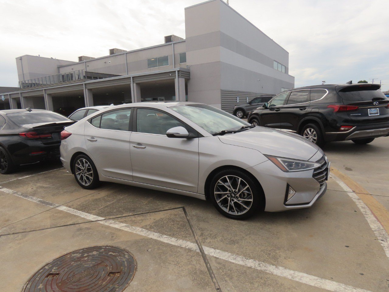 Used 2020 Hyundai Elantra Limited w/ Ultimate Package 03 FWD image 7
