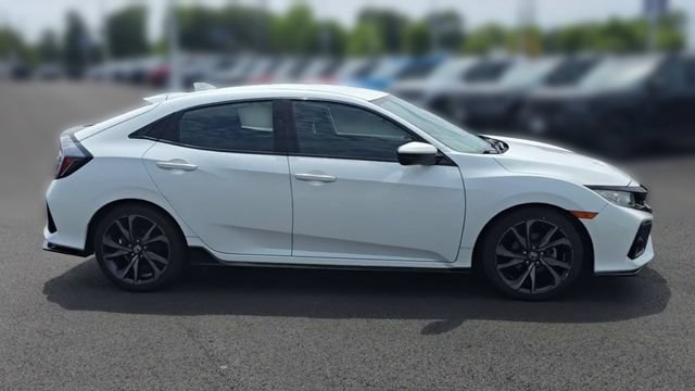 Used 2018 Honda Civic Sport image 2