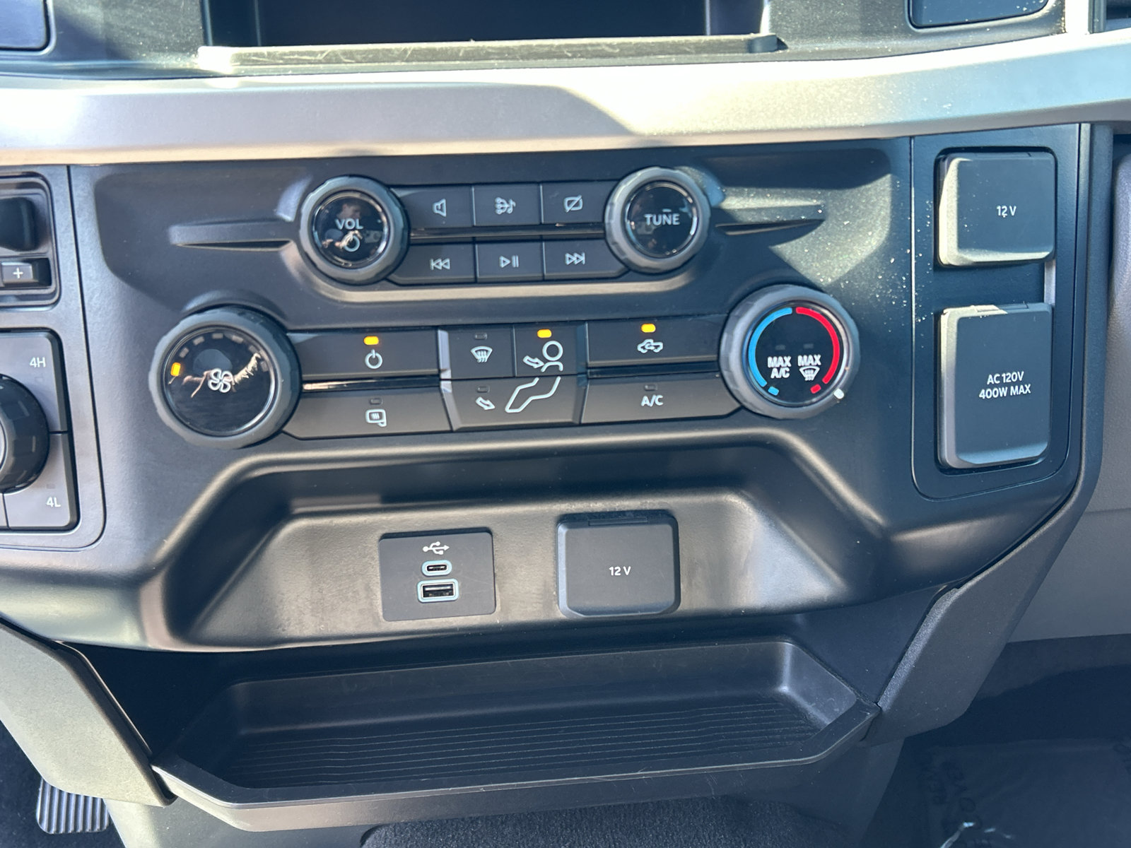 Certified 2024 Ford F250 XLT AWD/4WD image 29
