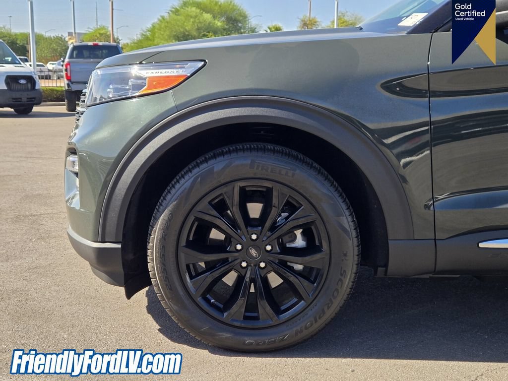 Certified 2023 Ford Explorer XLT w/ Equipment Group 202A RWD image 9