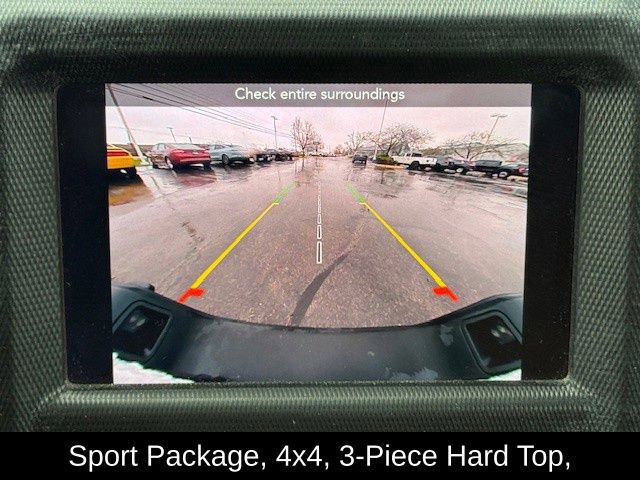 Used 2023 Jeep Gladiator Sport AWD/4WD image 32