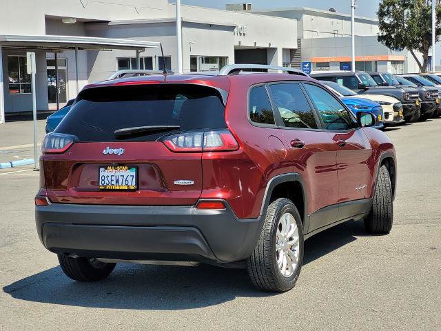 Used 2020 Jeep Cherokee Latitude FWD image 4