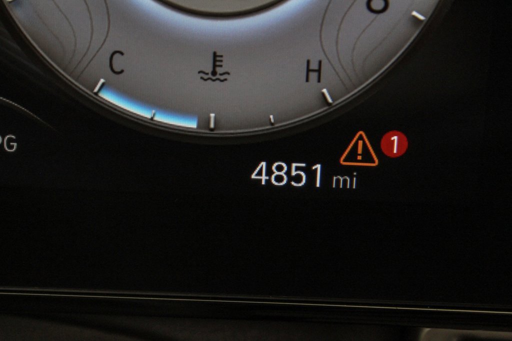 Used 2025 Hyundai Elantra SEL image 17