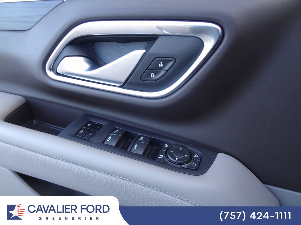 Used 2023 GMC Yukon SLT w/ SLT Luxury Package RWD image 19