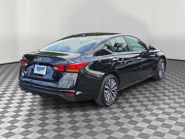 Used 2025 Nissan Altima 2.5 SV FWD image 6