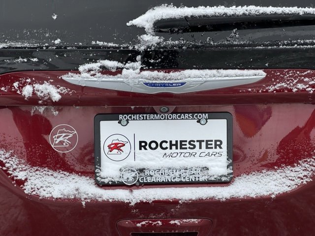 Used 2018 Chrysler Pacifica Touring-L Plus image 40