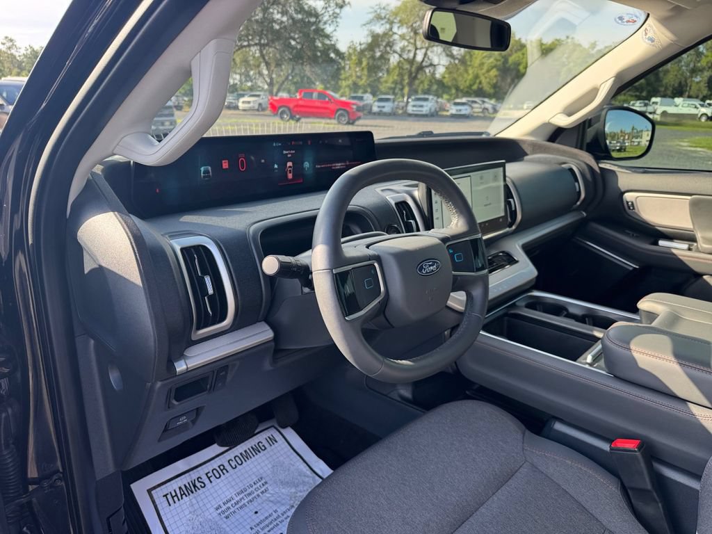 Certified 2025 Ford Expedition Active RWD image 33