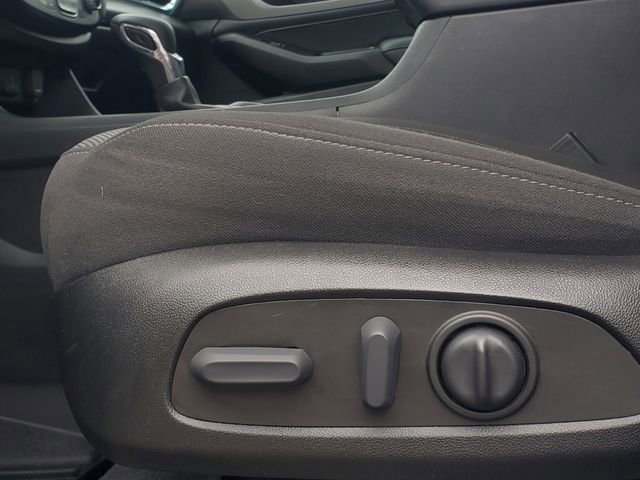 Used 2022 Chevrolet Traverse LT image 6